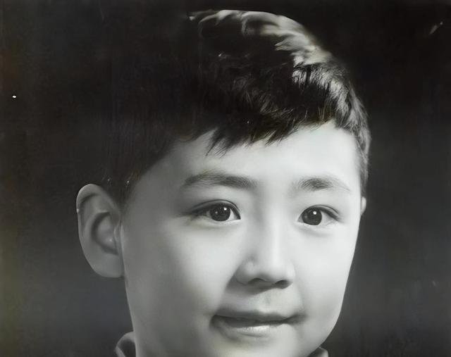 钱再多有什么用！55岁张嘉译现状曝光！病情严重到连走路都站不直