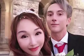 50岁中国女子，嫁小十几岁意大利男子，婚后生活如何？图片