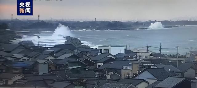 专家：海啸对俄核潜艇基地构不成威胁
