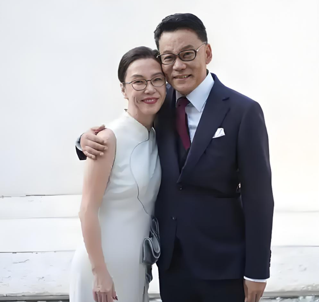 世上渣男千千万，最怕李国庆这一种，离婚两年俞渝彻底成了输家！