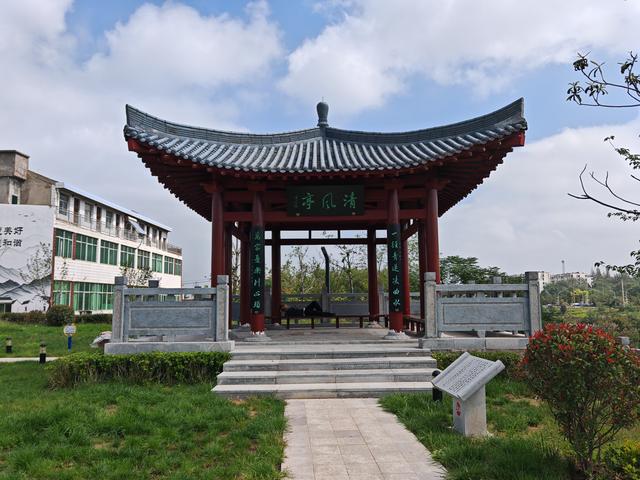 初秋时节探访礼泉县泥河生态公园