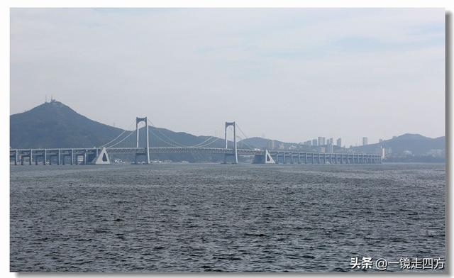 在大连陵水湾打造出的“海纳百川”国际雕塑景观带