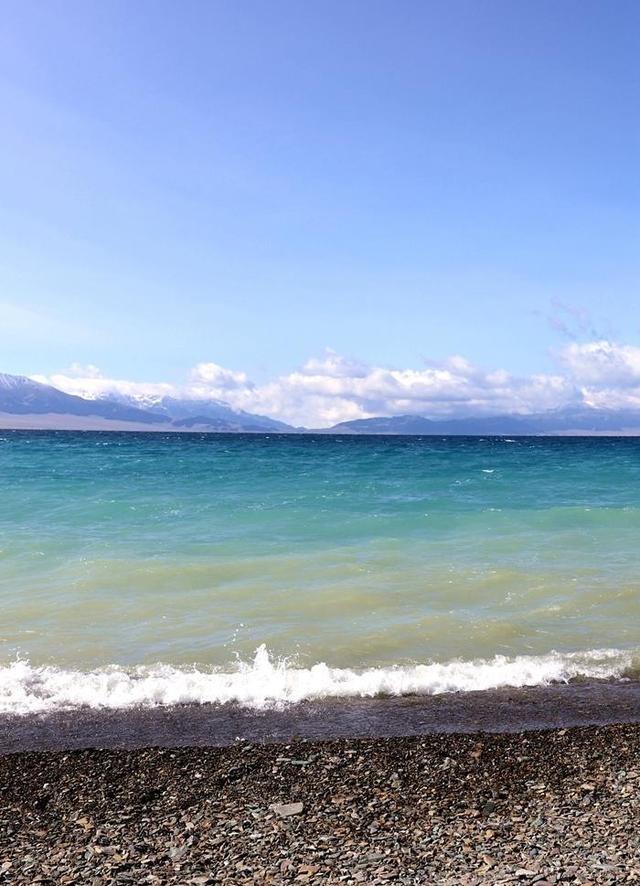 游新疆净海赛里木湖