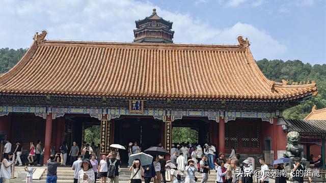 《颐和园三游漫记》