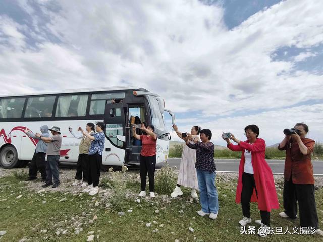 跟着张旦行摄中国-新疆行 走进边境线 了解历史上一场英雄的战斗