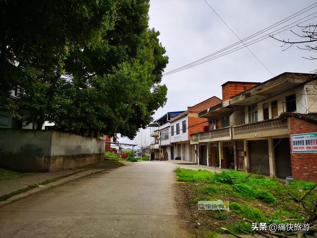 行走自贡：荣县乌老山上的懂政老街