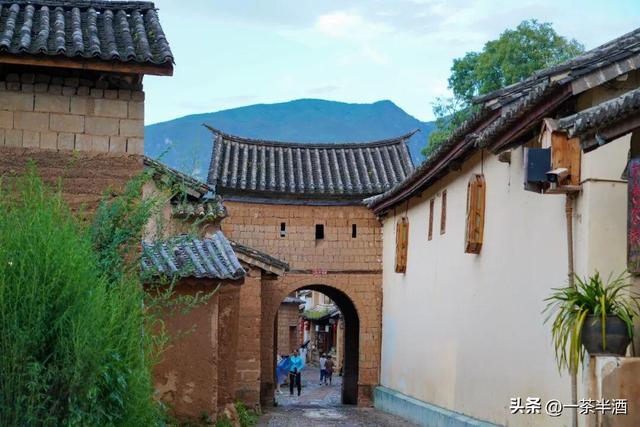 自驾营地：云南大理自治州免费床车房车自驾车露营地主要景点美食