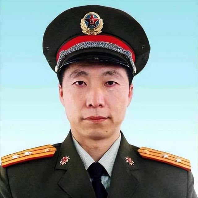 杨利伟夫人温柔美丽，被婆婆一眼看中，为丈夫放弃工作毅然随军！