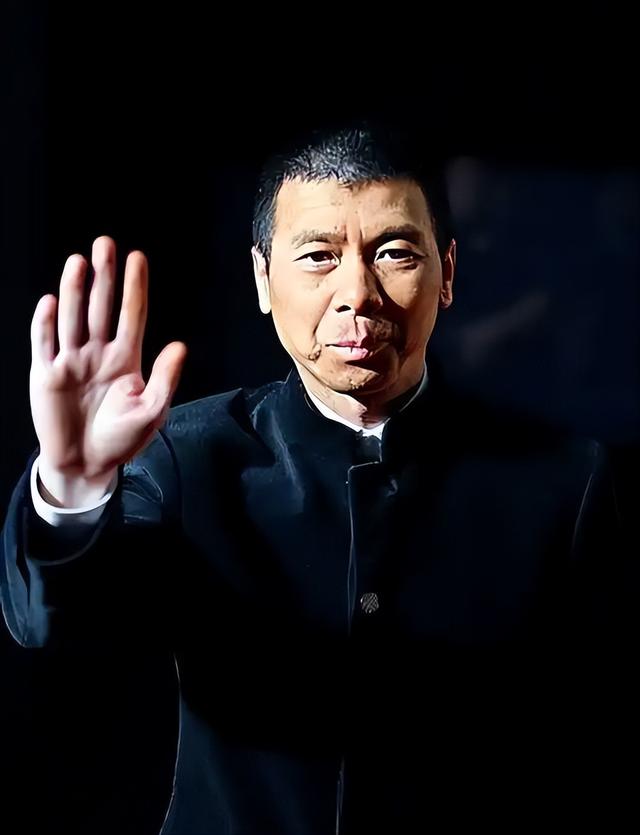 徐帆回应离婚五个月后	，冯小刚再惹争议，养女徐朵竟成了导火索