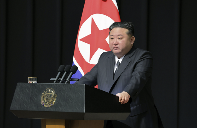 访华之后底气更足了，在美国的期待中，金正恩送给特朗普一份大礼