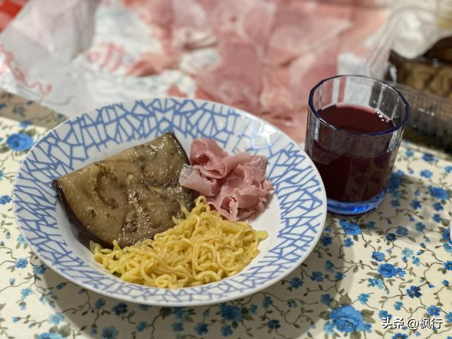 十年两刷意大利，南意根本不在乎米其林，他们只在乎番茄够不够酸