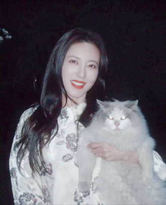 两百年难遇的美人，从不争名夺利！48岁至今单身