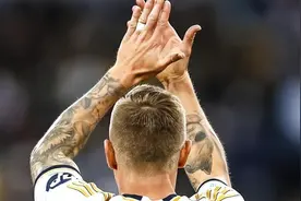 克罗斯：退役的感觉一如既往地好 父亲本希望我为皇马再踢一年！图片