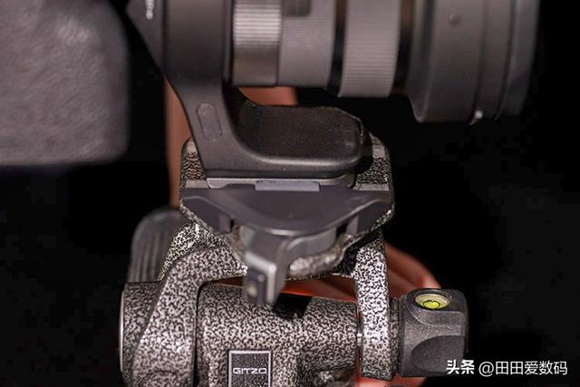 夜摄旗袍人像实战！ Sigma 135mm F1.4 DG Art 评测 | 中远摄亮瞳散景镜王