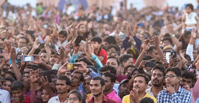 人口告别世界第一？二孩催生无效后，国家终于向住房出手了