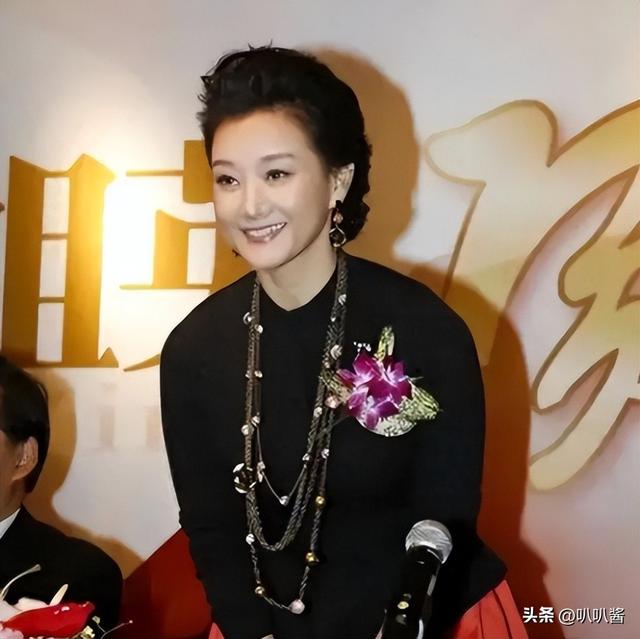 身价上亿，却因10万元将保姆送进监狱，59岁的宋祖英如今过得怎样
