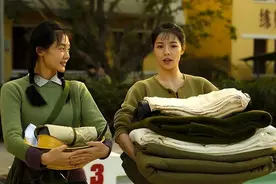 一代人的芳华已去，冯小刚的《芳华》讲了哪些？也许你并没看明白图片