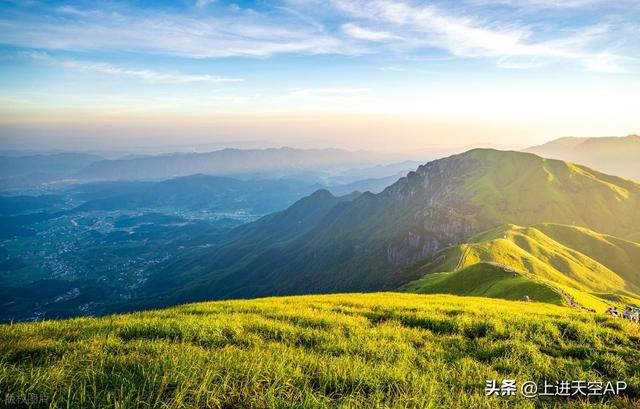 好人就应该有好报，如果好人没好报，这无疑是时代的悲哀