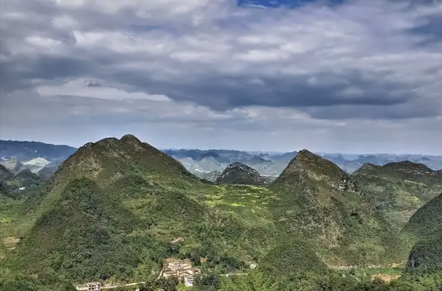 从苍木岭到小关岭，两次秦岭避雨，我们到底丢了多少乡村温情