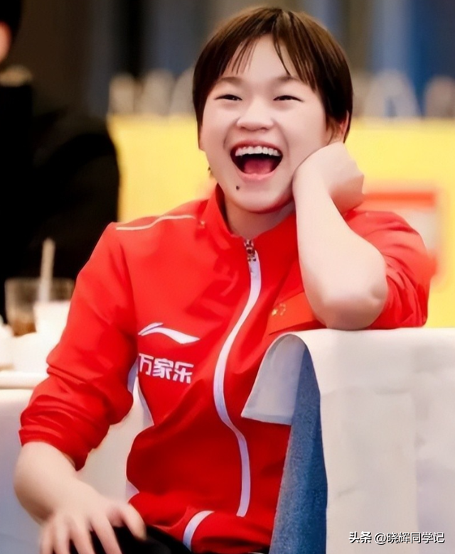 全红婵正式回归亮相！身材高挑颜值抢眼，留长发后判若两人