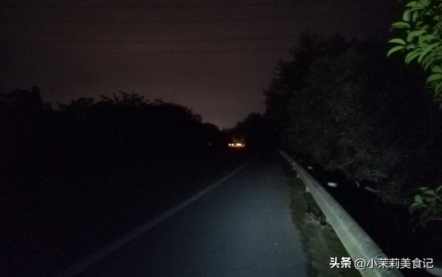 明日八月初一，牢记：1不走，2不晒，3不送，4要吃，月首日要重视