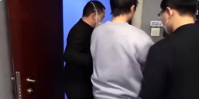 又一间谍泄露机密！海归身份曝光，董明珠那句话的含金量还在上升