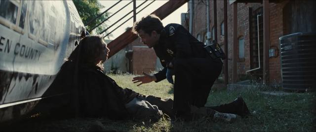 票房破19亿!漫威退下来3位演员,联手拍R级片,给老东家上了一课