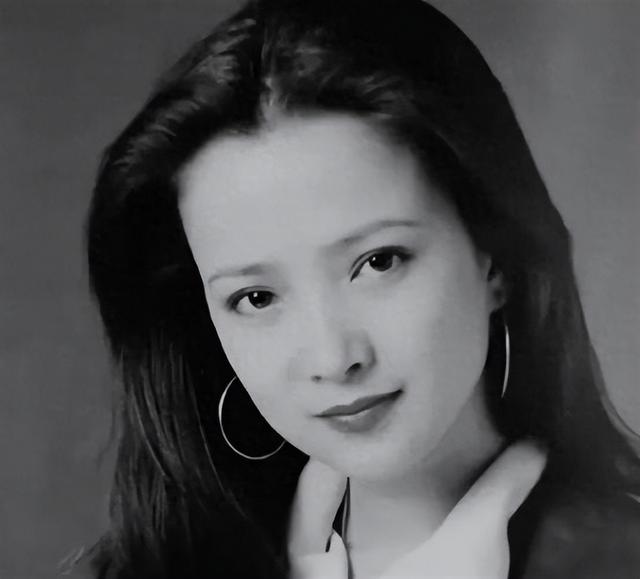 一路走好！1天之内3位名人离世，死因令人惋惜，众明星发文哀悼