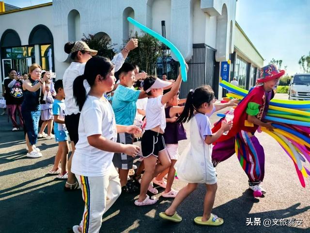 暑期没玩够？东平湖流浪水世界圆你梦想！满分的假期收尾必须有水花~