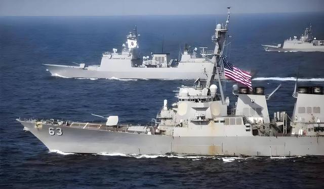 美还不如俄？美军航母南海连坠两机，损失超1亿美元，特朗普丢脸