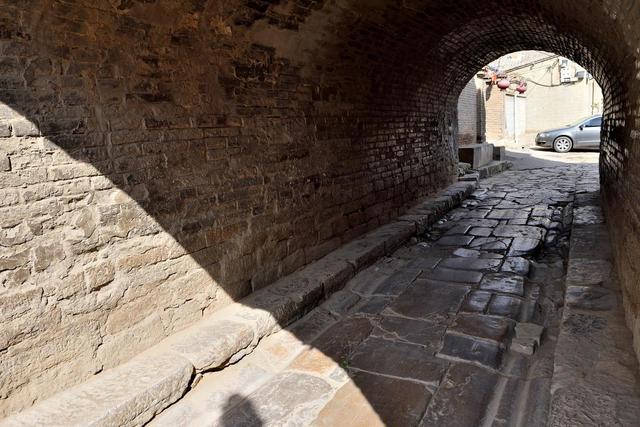 八百古堡、千年铁花！北京正西这座古城，藏着你不知道的河北