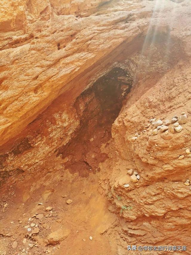 天山神秘大峡谷寻幽探秘