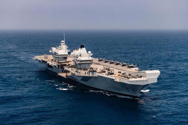 又让张召忠说中了？东拼西凑550亿建的2艘航母，如今彻底成为累赘
