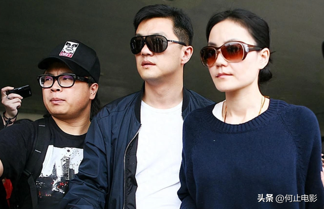 56岁王菲没想到，辛苦养大的唇腭裂女儿李嫣，早为亲爹李亚鹏争光