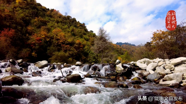 来白马山寨过个诗意国庆！这里的风不燥、云很柔、秋正好