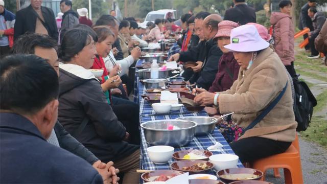 贵州省2025山地户外露营发展大会嘉宾共赴户外运动活力之约