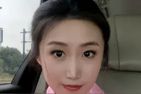 奥运冠军郭跃：被开除后转型金融，考取清华硕士，如今长发很漂亮图片