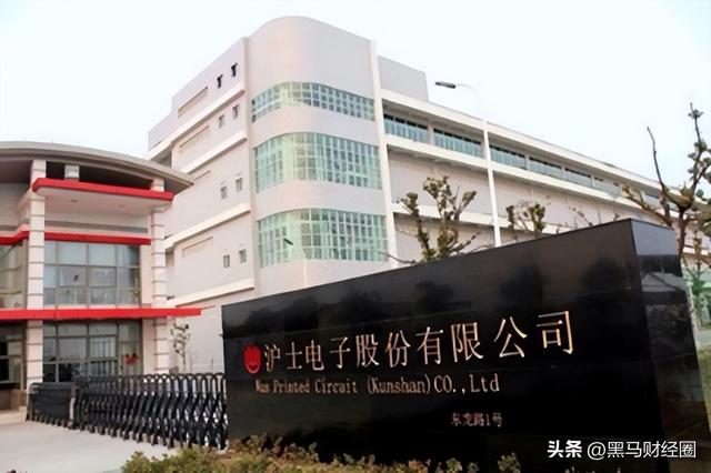 AI最强风口！PCB产业链核心名单曝光(附公司)
