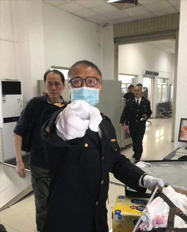 明明只是戏子，却把自己当大腕	，论"耍大牌"，这3位明星真够丢脸