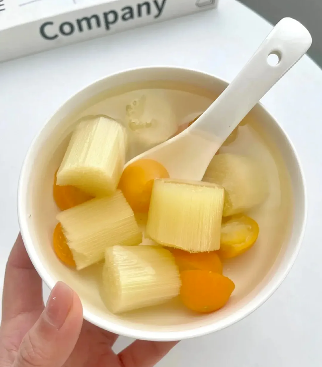 低估了“甘蔗水”的威力，才喝了10天	，整个人都润爆了