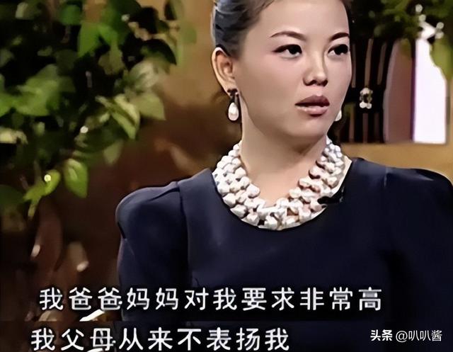 李湘被禁关5天后，家境被扒底朝天，父母身份曝光	，果然不简单