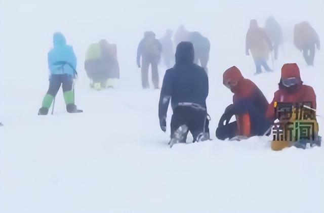 湖南小伙哈巴雪山坠亡，遇难全过程曝光，网友一边倒：不值得同情