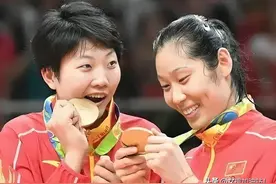 中国女排增补5人进国家队，朱婷袁心玥号码易主，排协一意孤行图片