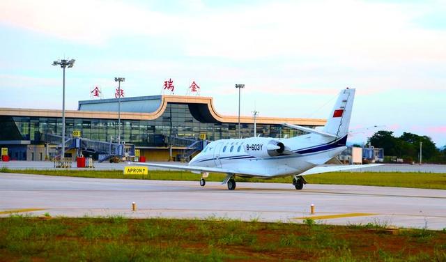 中国最低调机场！军民合用机票低至8元！苏州：我连这种都没有！