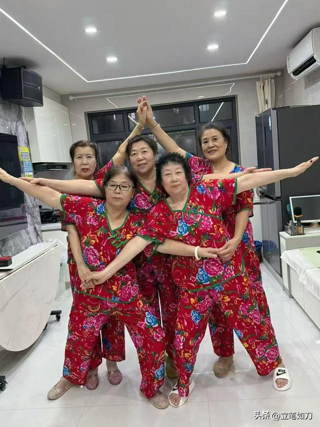 沈阳十名同学同游思拉堡泡温泉