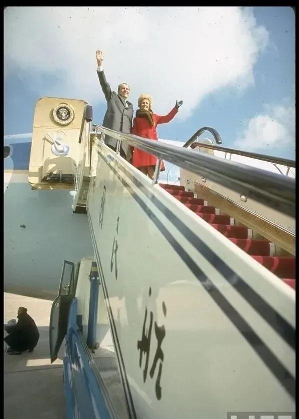 毛泽东：“外国人放个屁都是香的，害得我两年不能吃鸡蛋”