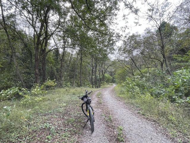 骑游探访滁州小蓝湖“蓝眼睛”白米山矿坑