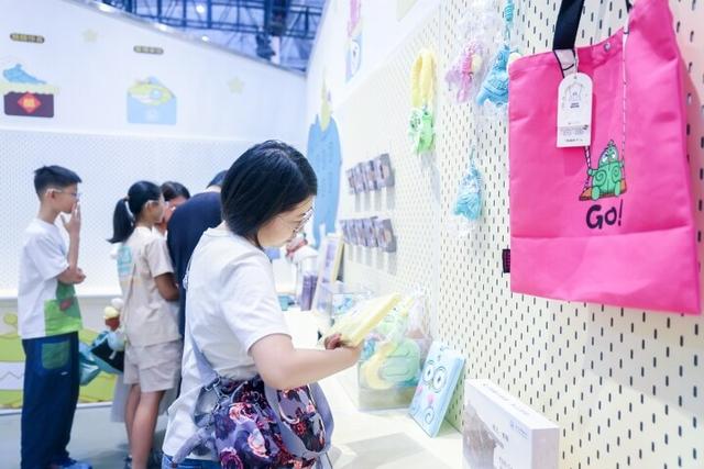 中国文化旅游产业博览会文创热销 “手快有、手慢无”