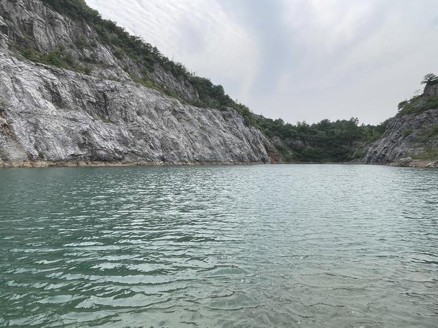 骑游宝华山南部东部水库山林越野