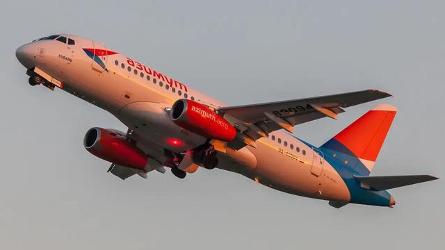 俄航空业再响警钟，14架苏霍伊SSJ-100因结构隐患集体全面检测